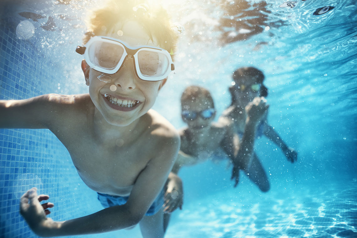 Swimming-pool-at-Ramada-Plaza-by-Wyndham-Lucknow